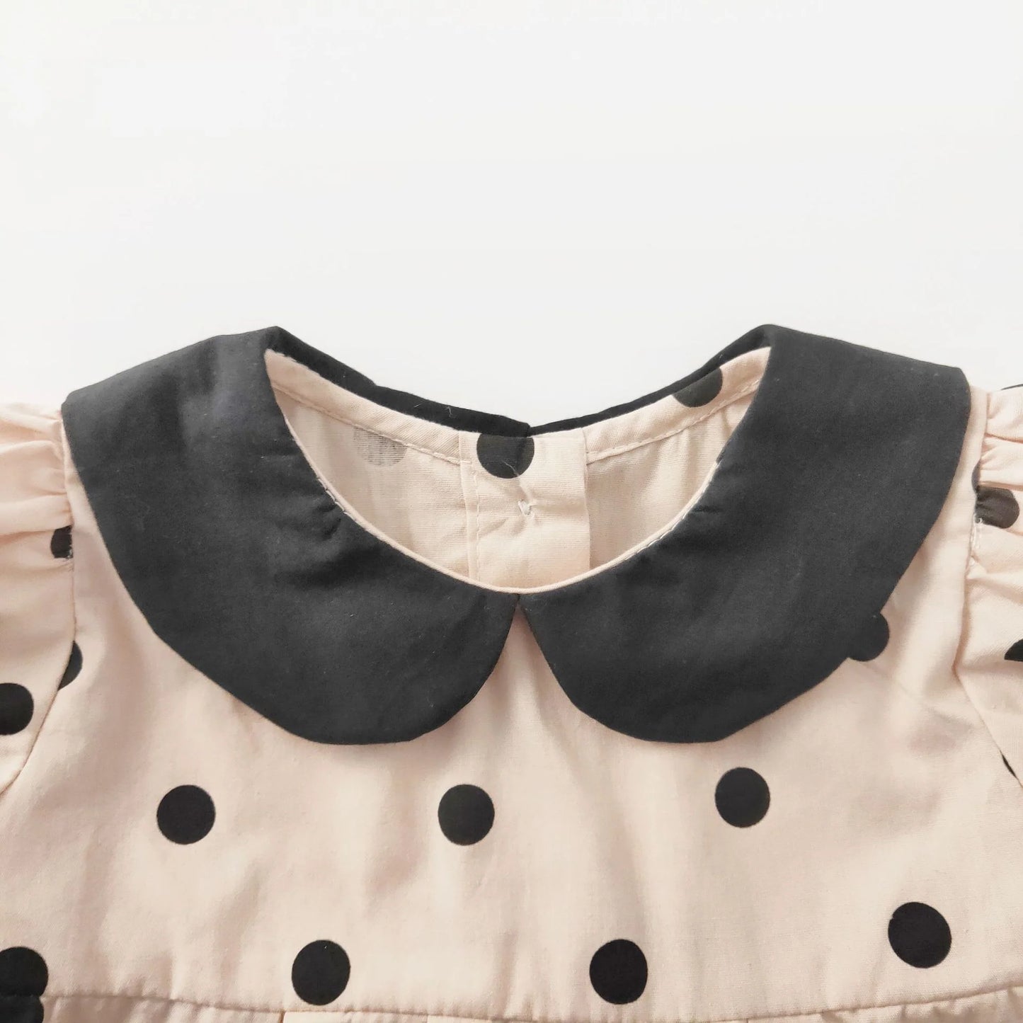 Baby-Set mit Punkten und Schleife