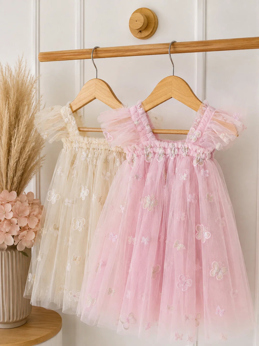 Kinderkleid Mariposa mit Tüll und Blumenstickerei