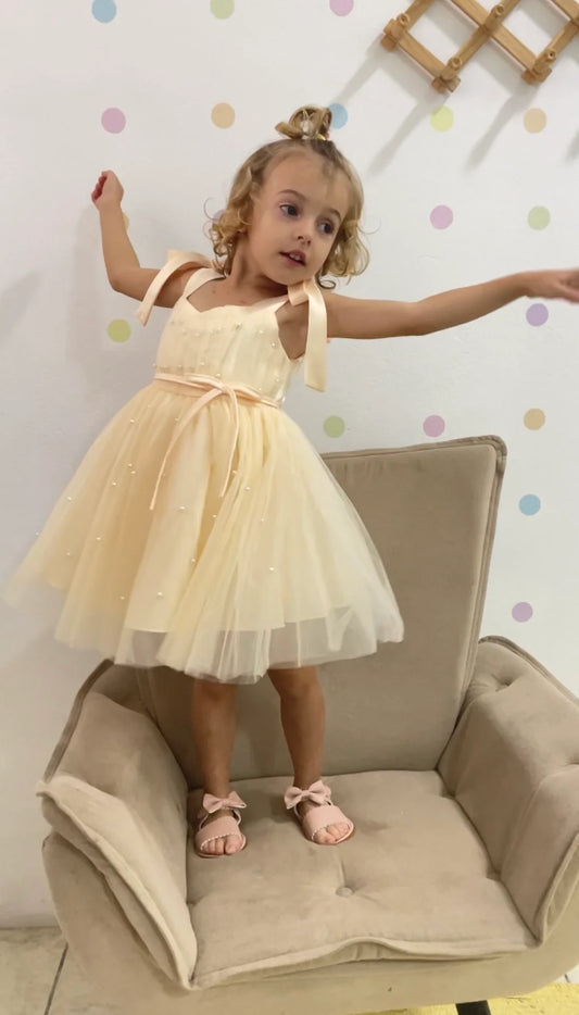 Mädchenkleid ‚Amanda‘ – Creme