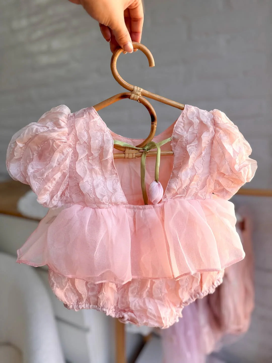 Baby-Romper „Tulpe Vintage“ – Rosa & Beige