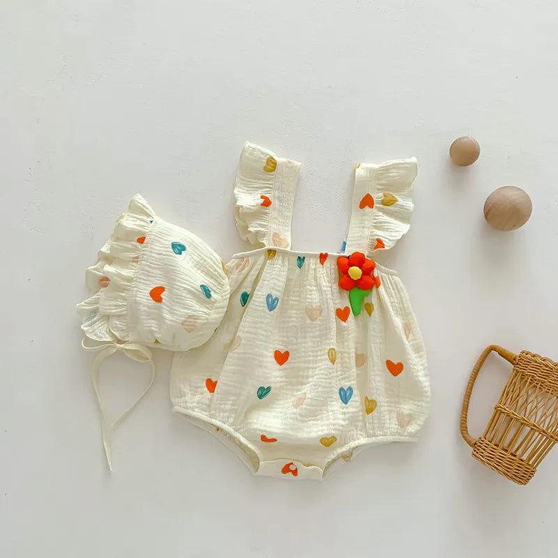Baby Sommer-Romper mit Herz-Muster und Mütze