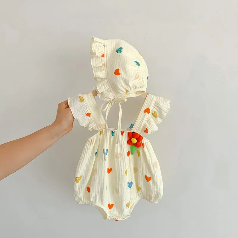 Baby Sommer-Romper mit Herz-Muster und Mütze