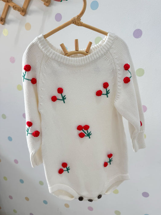 Strick-Romper mit Kirschen